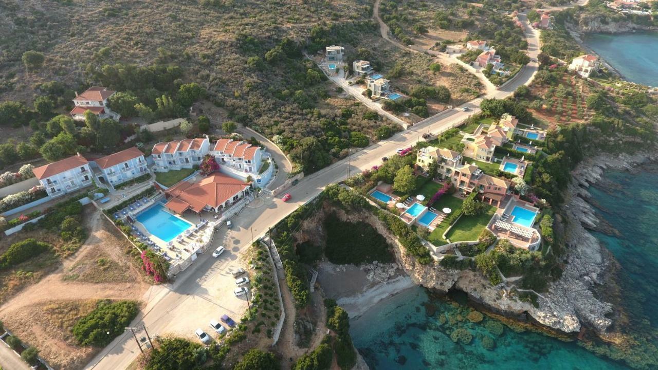 Villa Sea Front Spathíon Exterior photo